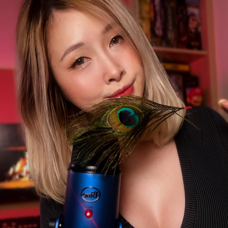 Tingles With Chloe ASMR