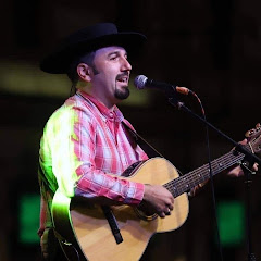 José Pablo Catalán - Cantor y guitarrero