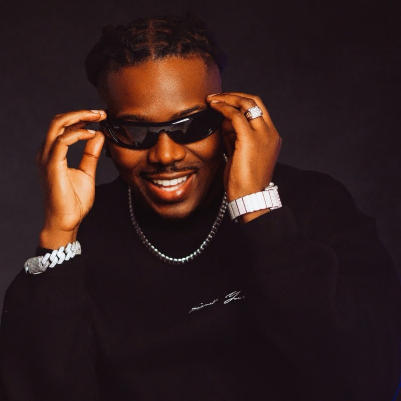 TROUBLEBOY HITMAKER