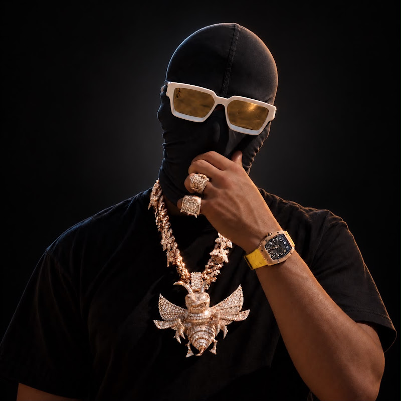 Booter Bee - Topic