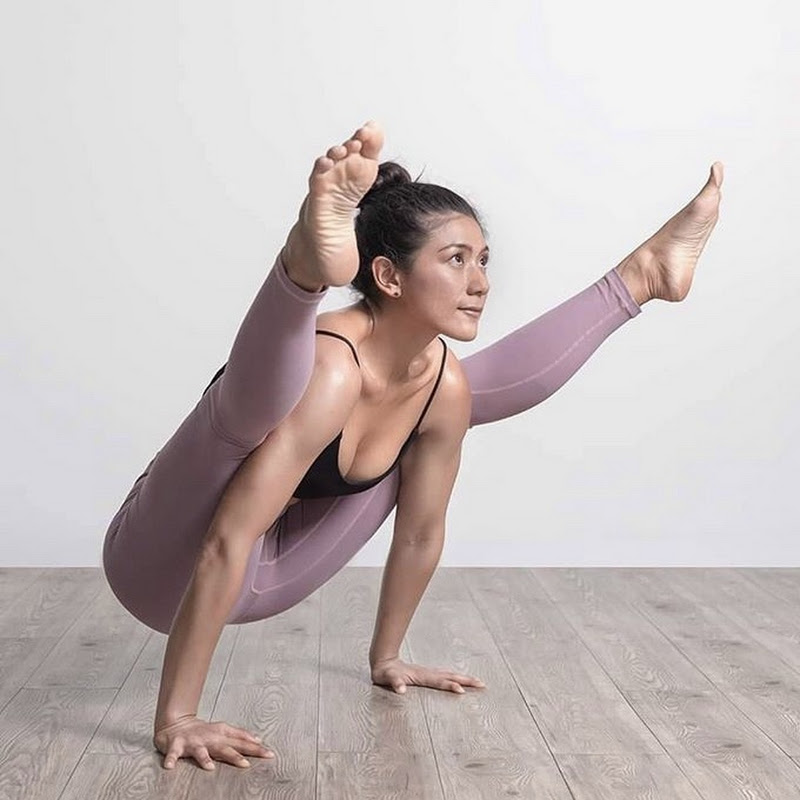 Yoga with Issy