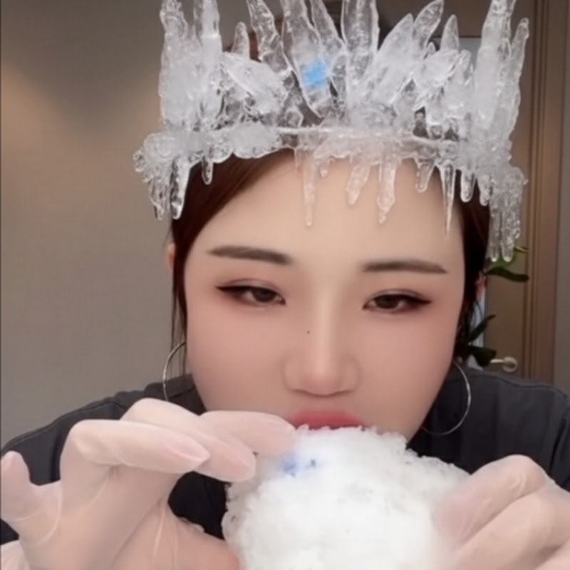 Only YY Ice Eating