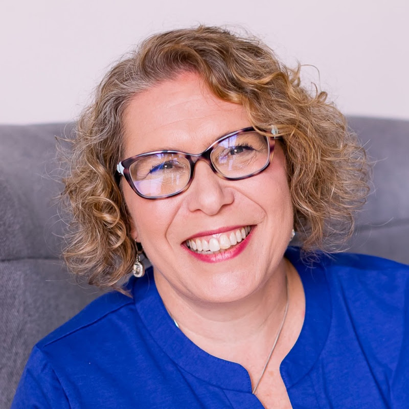 Clutter Care Organizing Logo