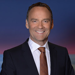 Florian Fischer Fabian - Money never sleeps