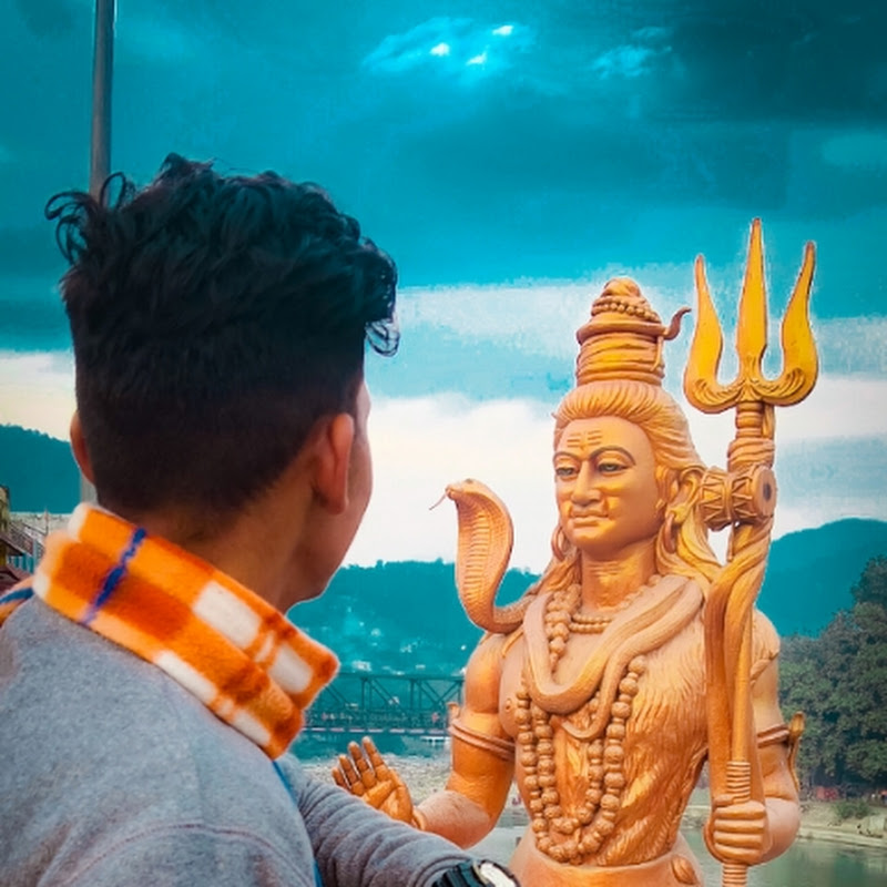 mr varun pahadi 🧐🥰