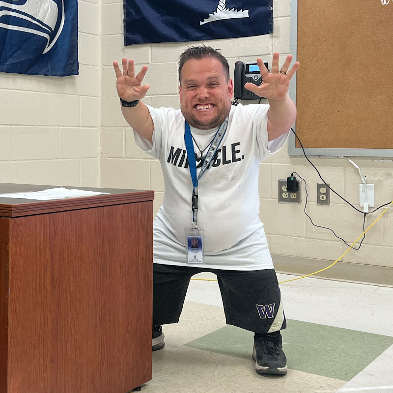 Meet the Montzingo Family!