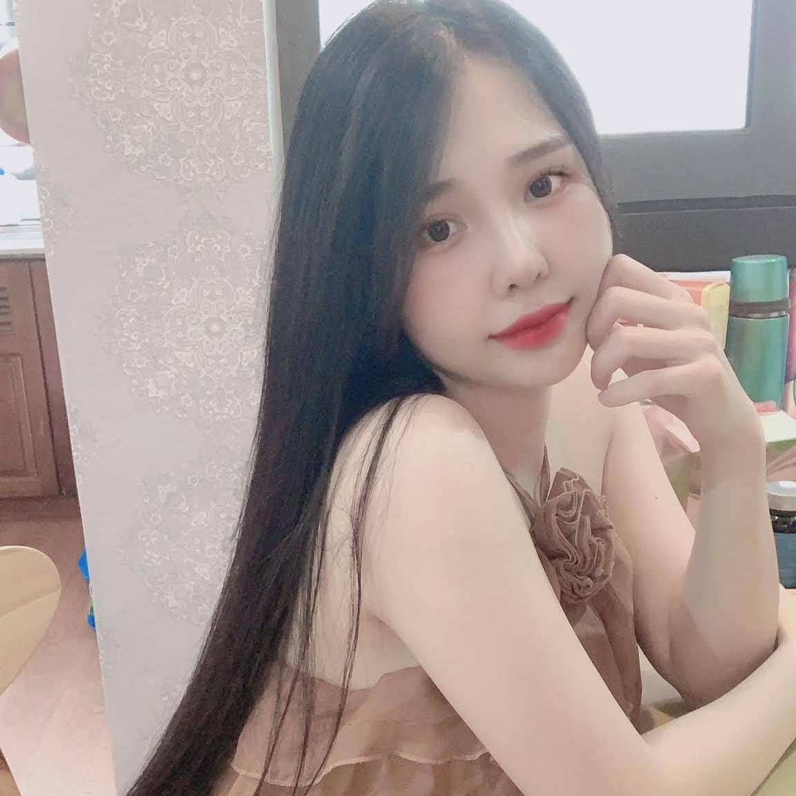 Single mom & nhungxinh8899 - YouTube