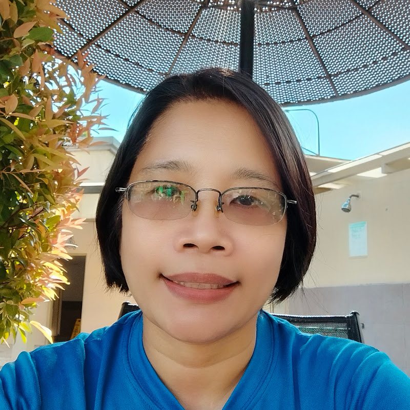 Simply Adelia