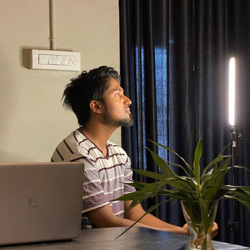 Muzammil VagoZz REACTIONS icon