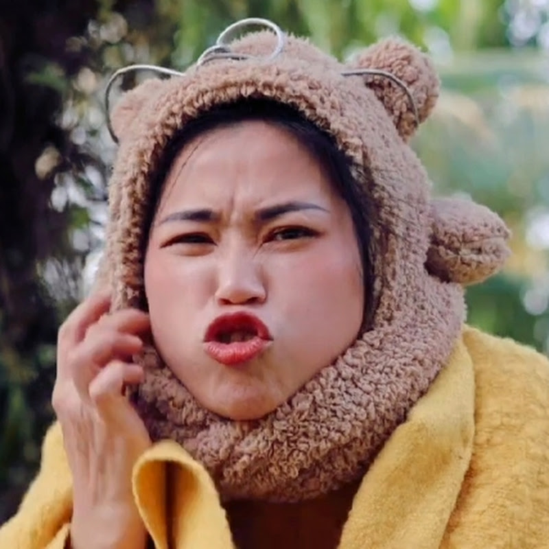 CHỊ BÔNG 