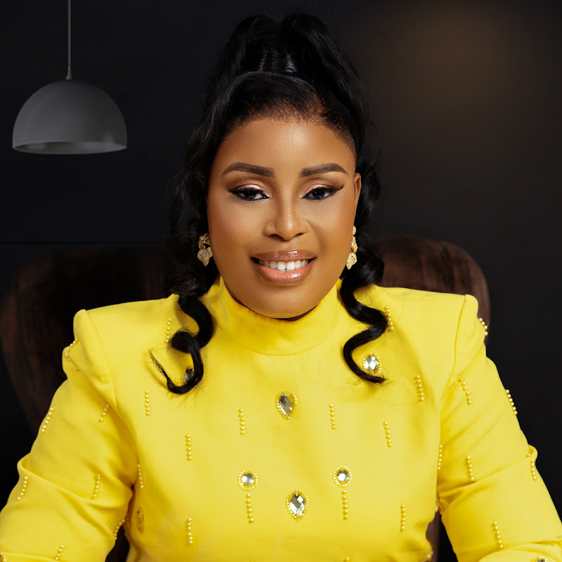 Monique Naija icon