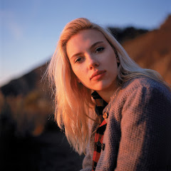 Scarlett Johansson - Topic