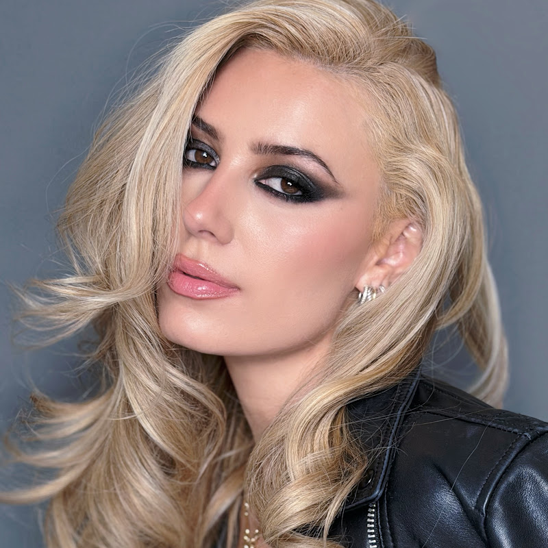 Victoria Lyn icon