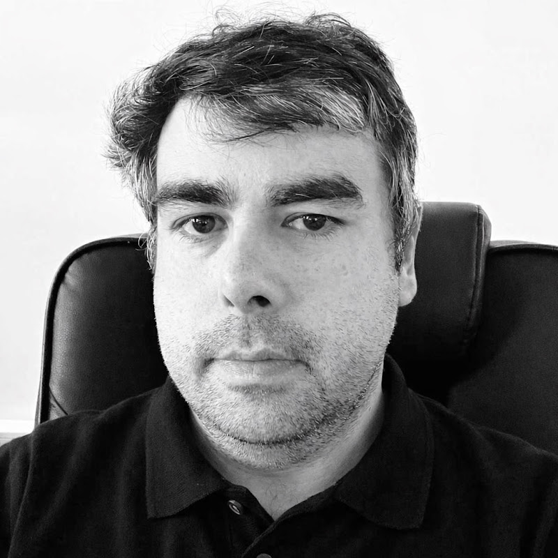 André