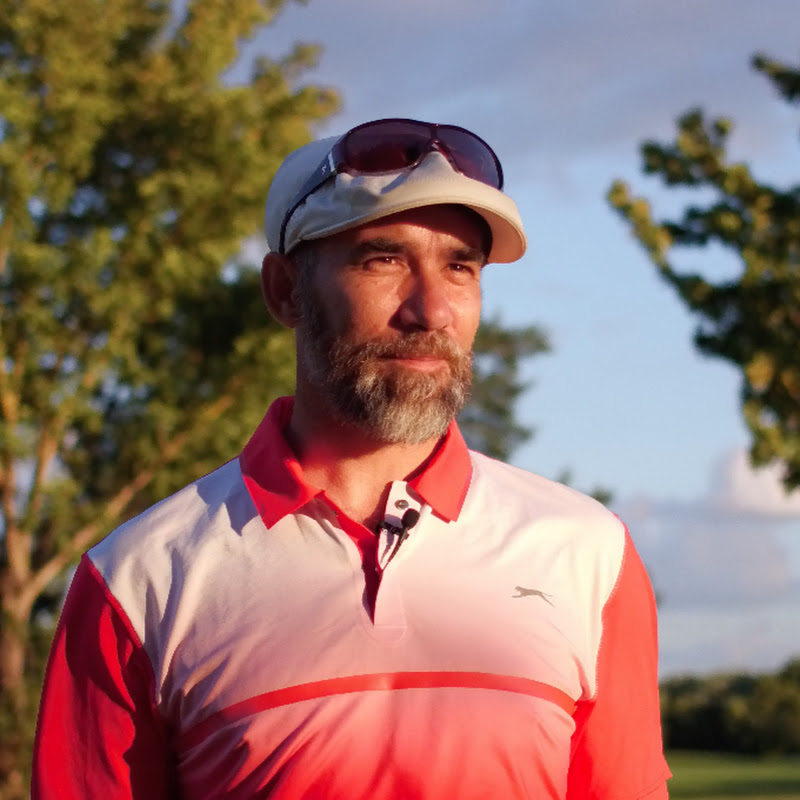 Je vous emmène golfer