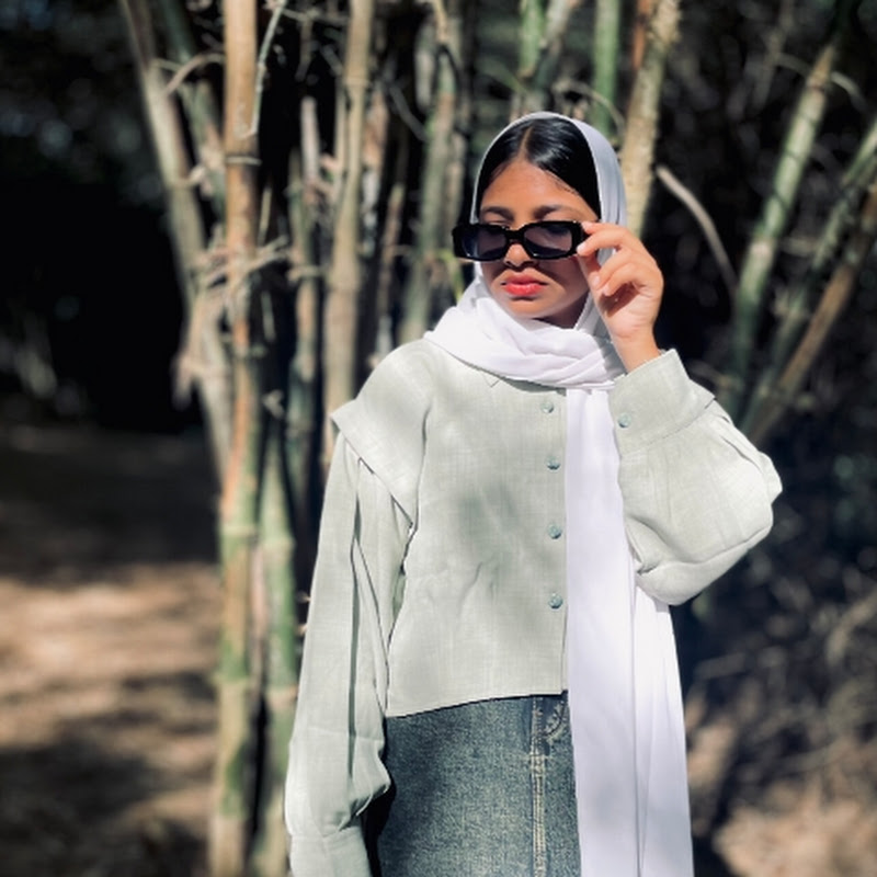 𝐀𝐧𝐮𝐬𝐯𝐥𝐨𝐠𝐬𝐬