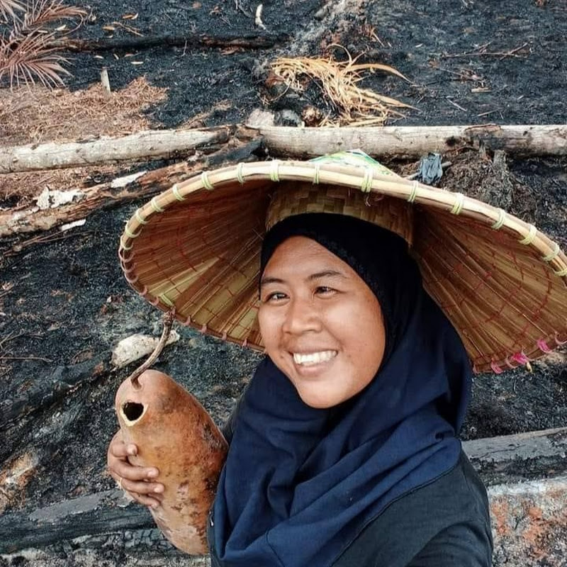 Nelty ngalalah