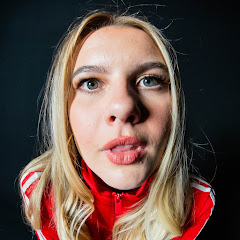 Anika van Laatum