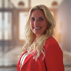 Katja Larsen - Real Estate - Madeira Portugal