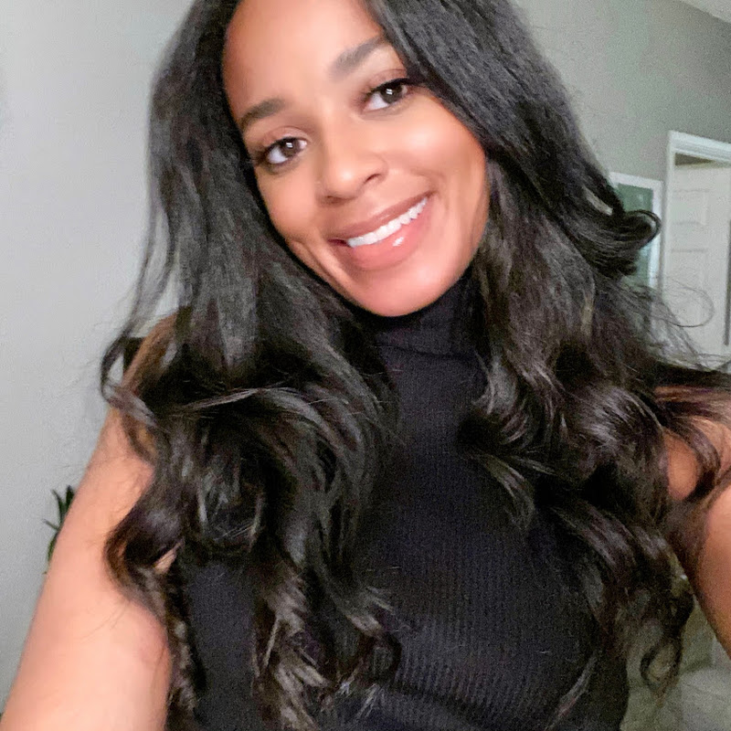 India Simonne 