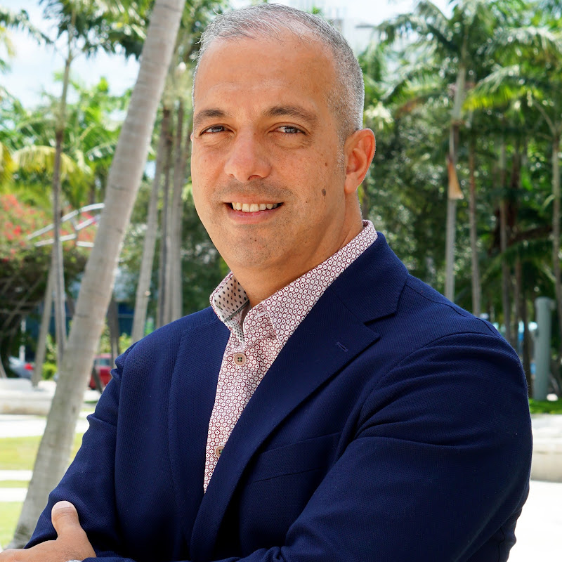 Francisco J Peña, PA