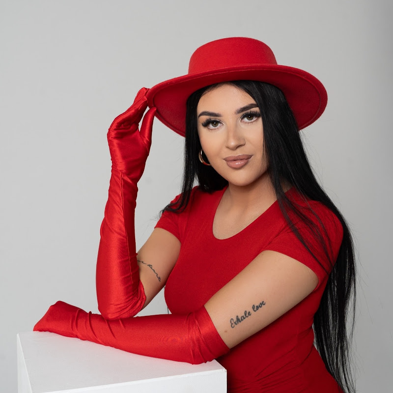 RED QUEEN OFFICIAL