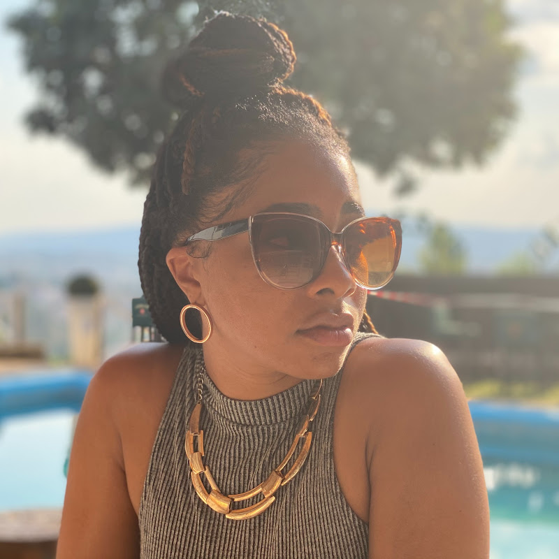 Janine Travels