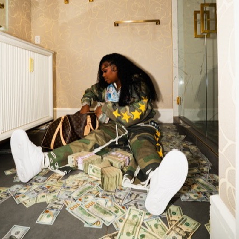 YK Niece @ykdatrillest | Thizzler