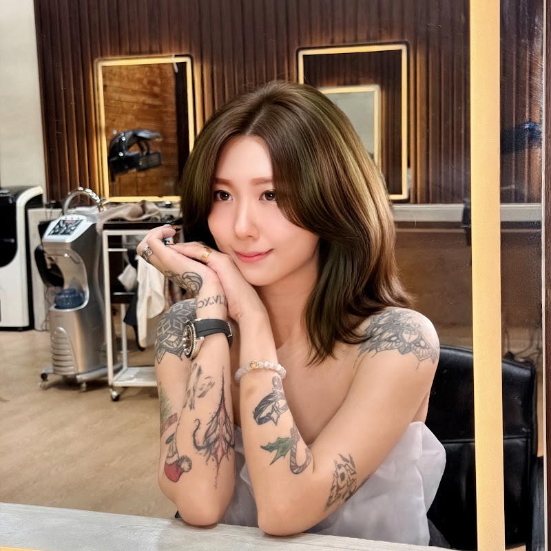 Vivian Tiger