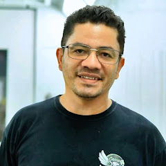 Rogerio Pintando Carro
