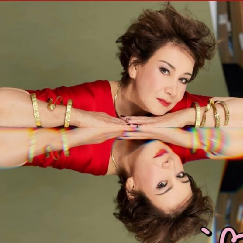 無敵是甄妮! Logo