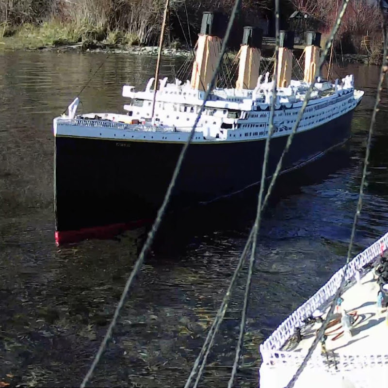 Famous Historic R/C Oceanliner's icon