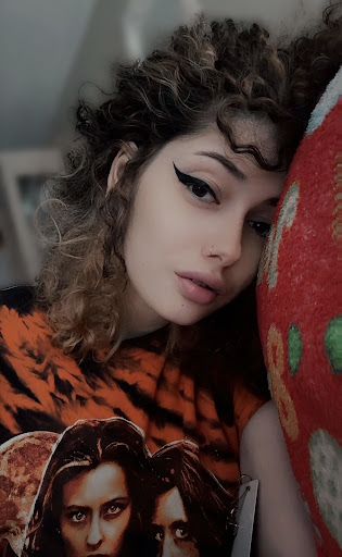 Post from Reina - YouTube