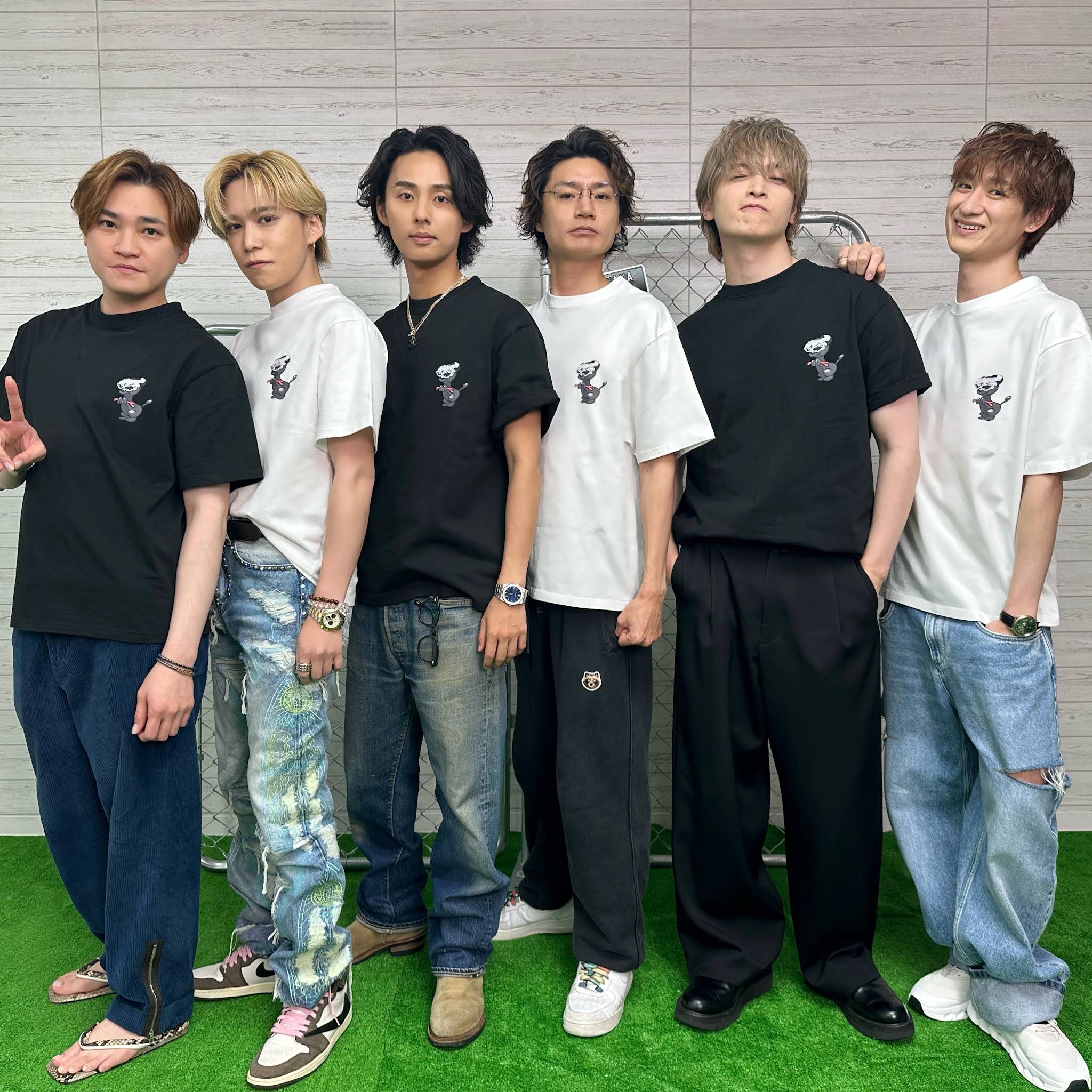 キスマイ　Kis-My-Ft2 【白　Sサイズ】 くにおTシャツ 新品】Kis-My-Ft2 くにおTシャツ 白 Sサイズ - メルカリ