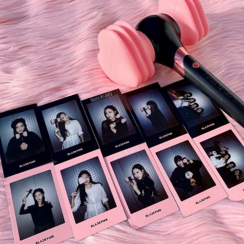 BLACKPINK WORLD (⁠◠⁠ᴥ⁠◕⁠ʋ⁠)