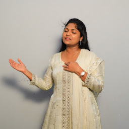 Jasmy Janani photo