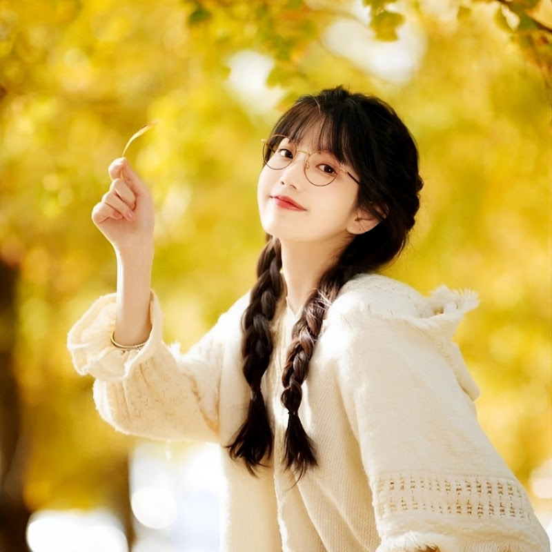 NGỌC HOÀNG REVIEW