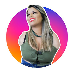 Kathrein Moura - Com os pés net worth