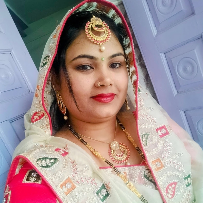 Kammo dadhich Lifestyle 
