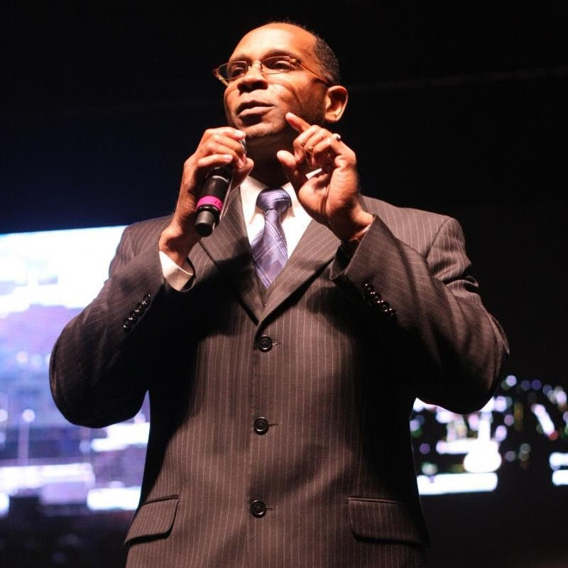 Dr. Billy R Williams