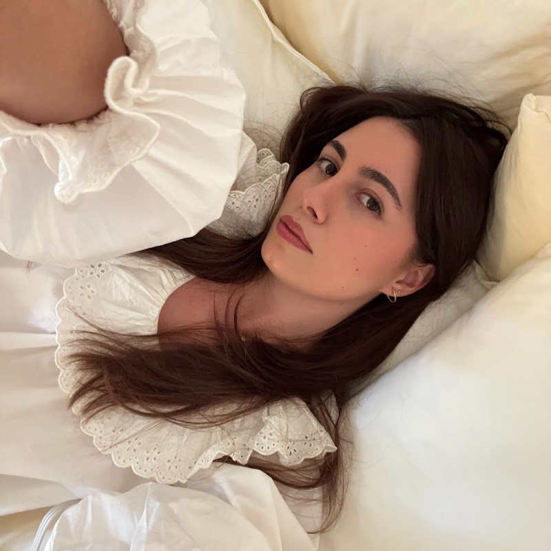 Alicia Claire de Mello