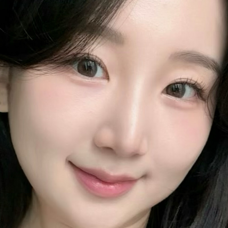 Hayan Lee