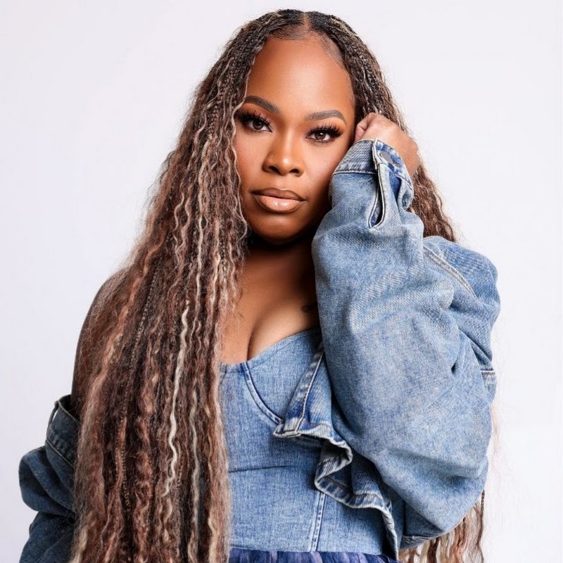Tasha Cobbs Leonard