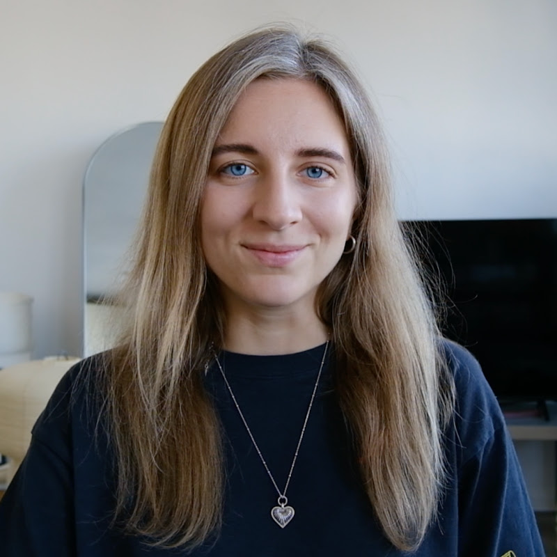 Dasha | life & career in London   channel avatar