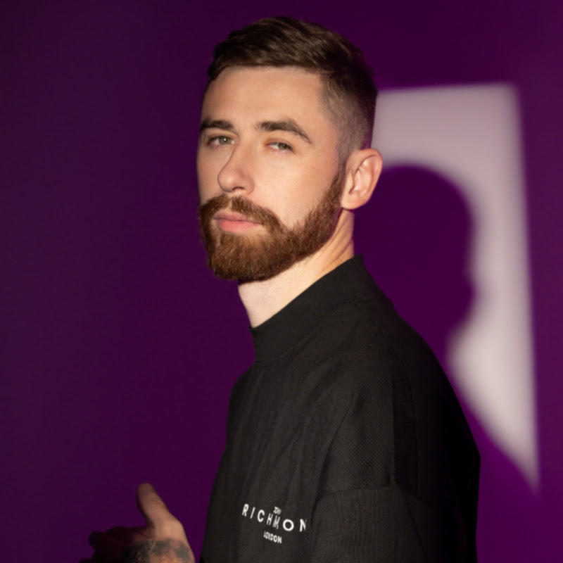 Максим Ульянов Logo