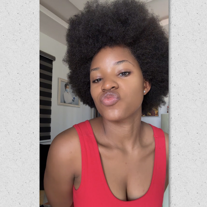 Photo Queen Brenda ASMR