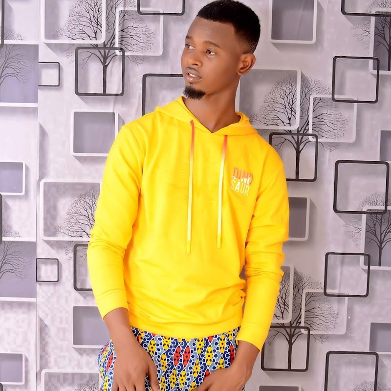 Bowal Comedien officiel