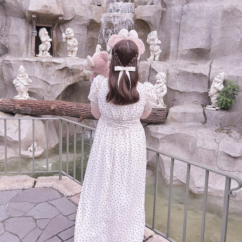 伊芙琳的生活碎片Evelyn Daily Logo