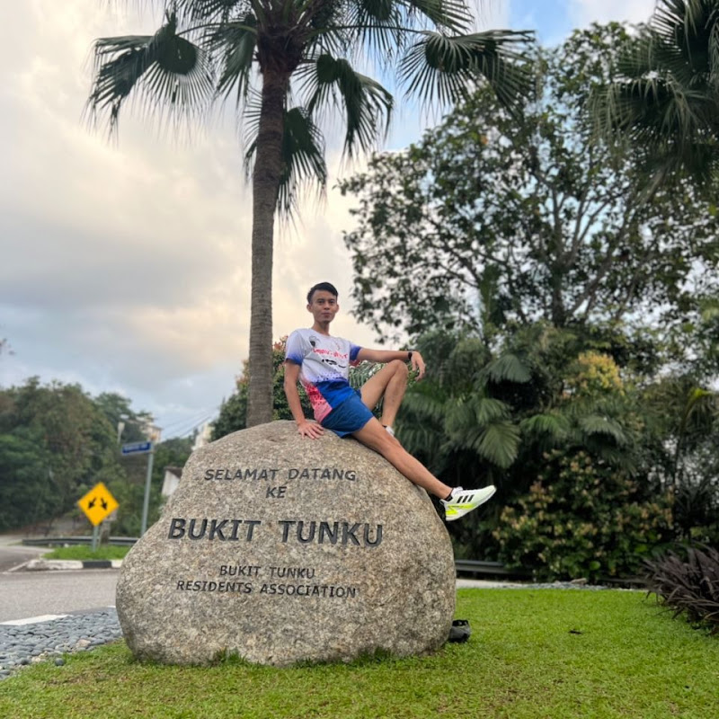 Hire Jm Adventure Vlogs — Extreme Sports (Skateboarding, Snowboarding, Surfing) YouTube creator for sponsorships