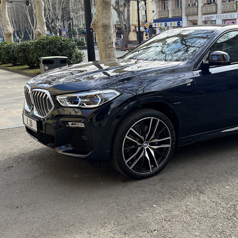 BMW 28